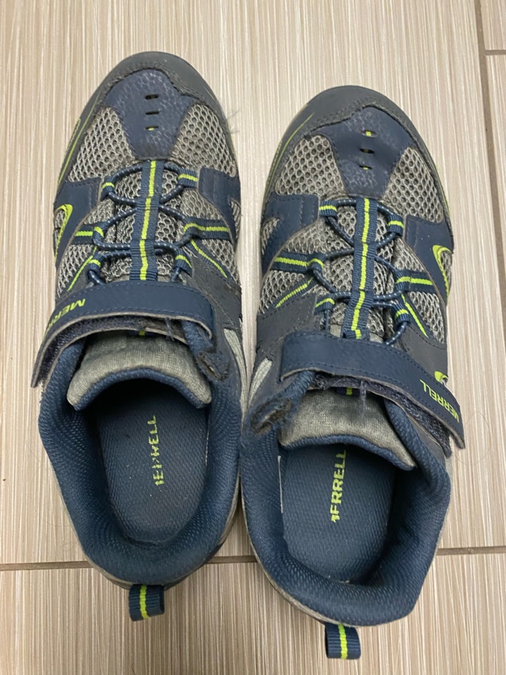 Merrell trail chaser Kids Navy and Gray Athletic Sneakers with Lime Accents